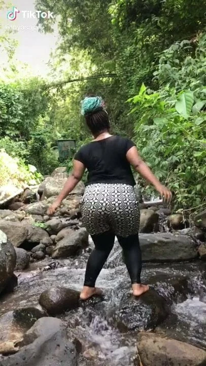TIKTOK TWERK