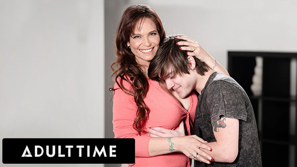 Your Stepmommy’s Pussy Really Is Different!