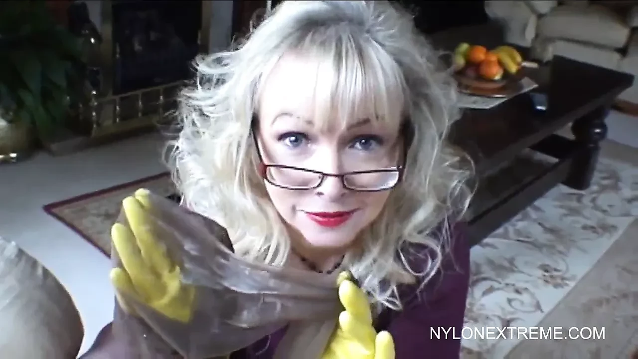 Handjob using string of pearls and nylon stocking