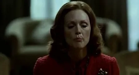 Julianne Moore giving a handjob