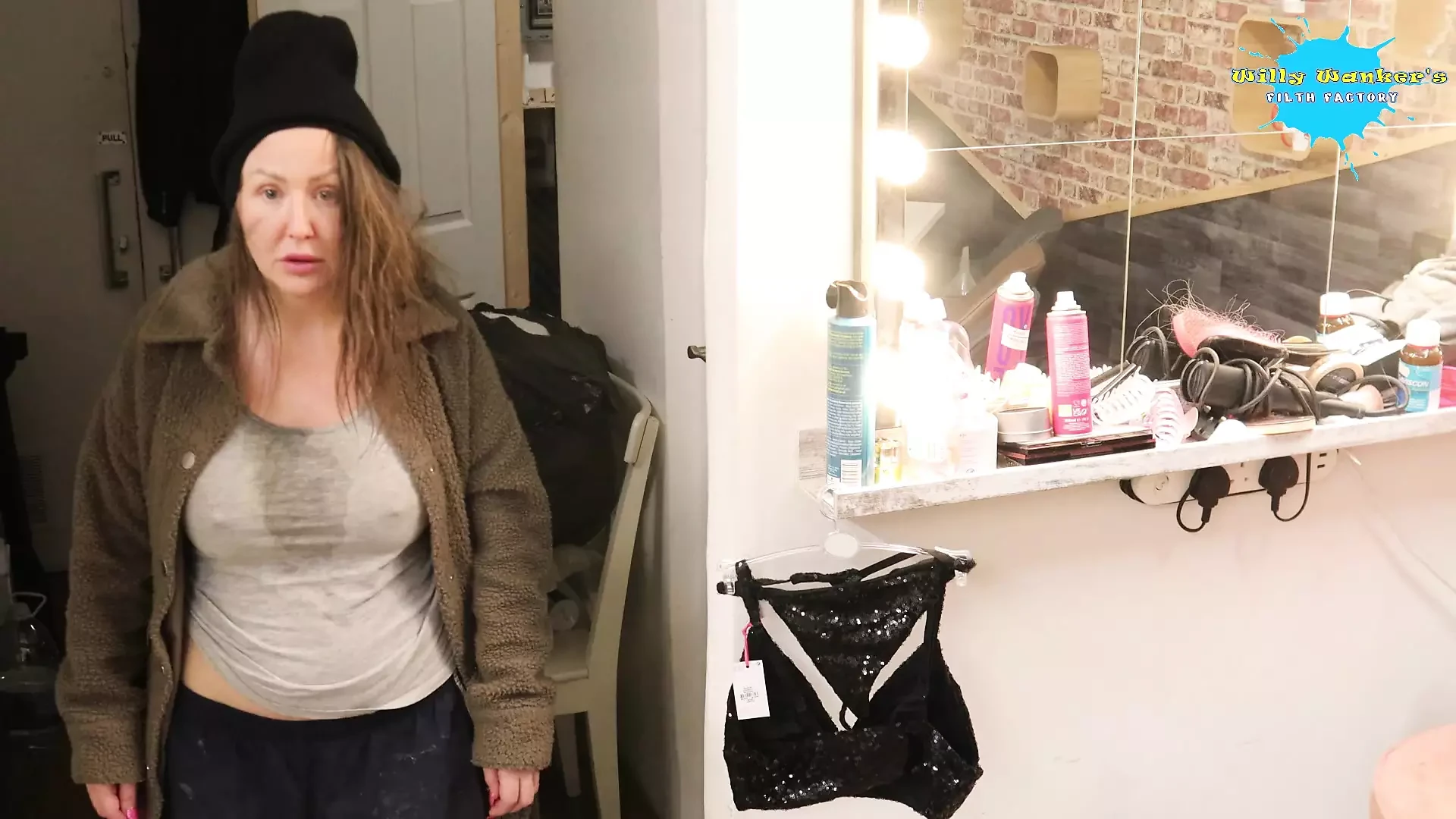 Cracky auditions to become a PORNSTAR !!