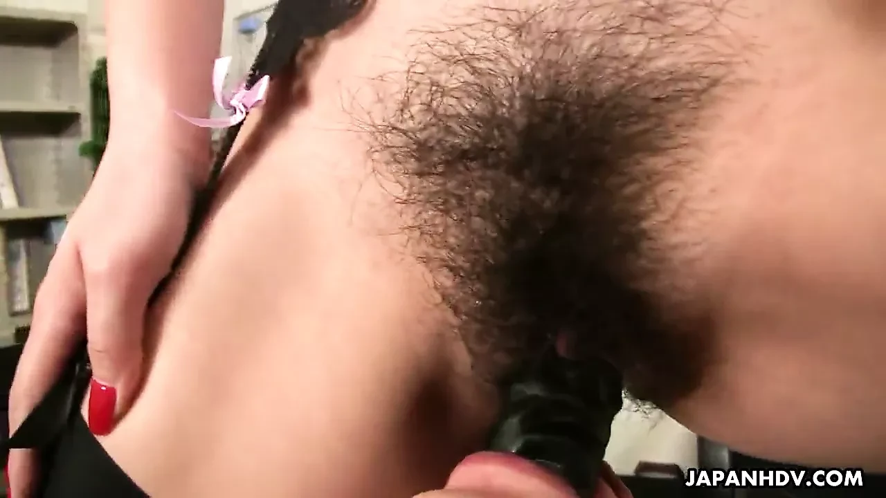 Randy Asian babe gets her pussy licked out fine