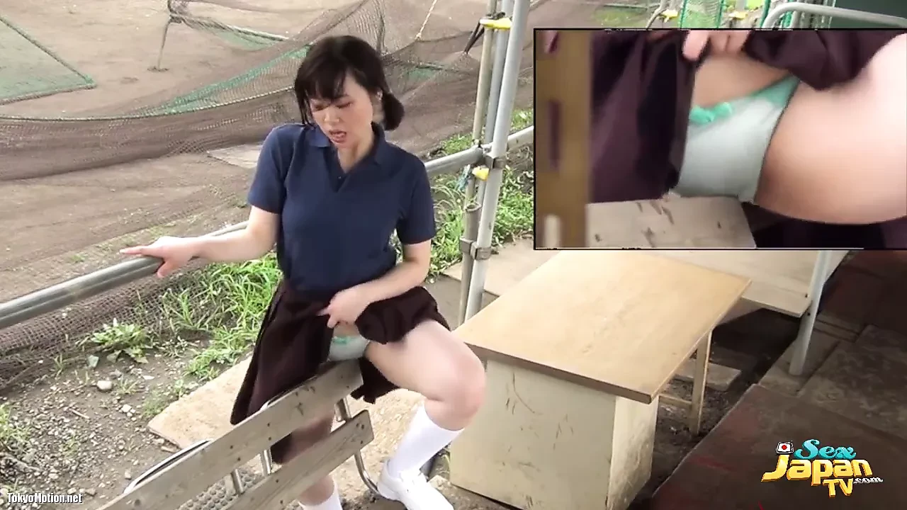 Japanese girl humping on the bench