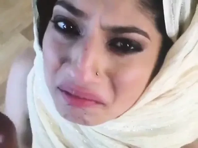 Desi Bhabhi Cum swallowing eat sperm mouth jizz tasty load