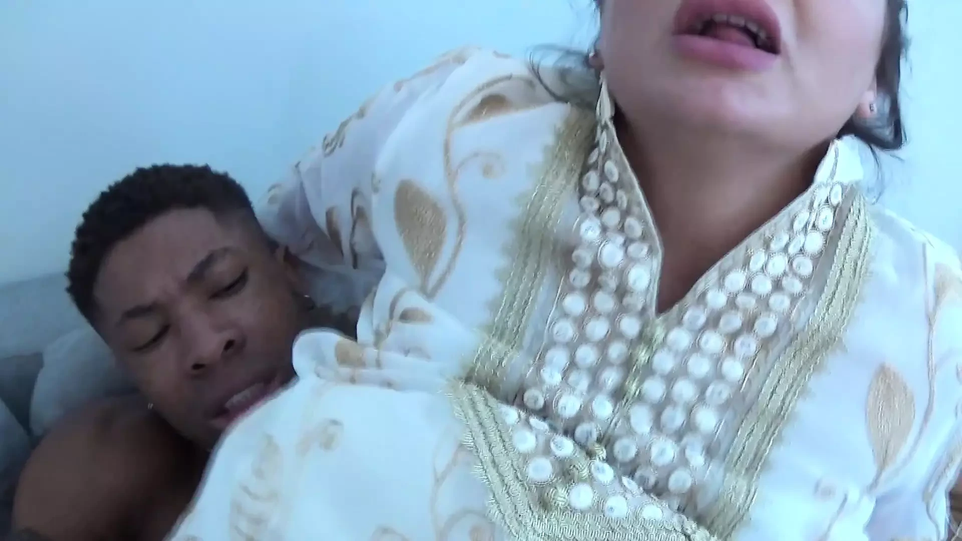 My Arab wife wants threesome porn with BBC