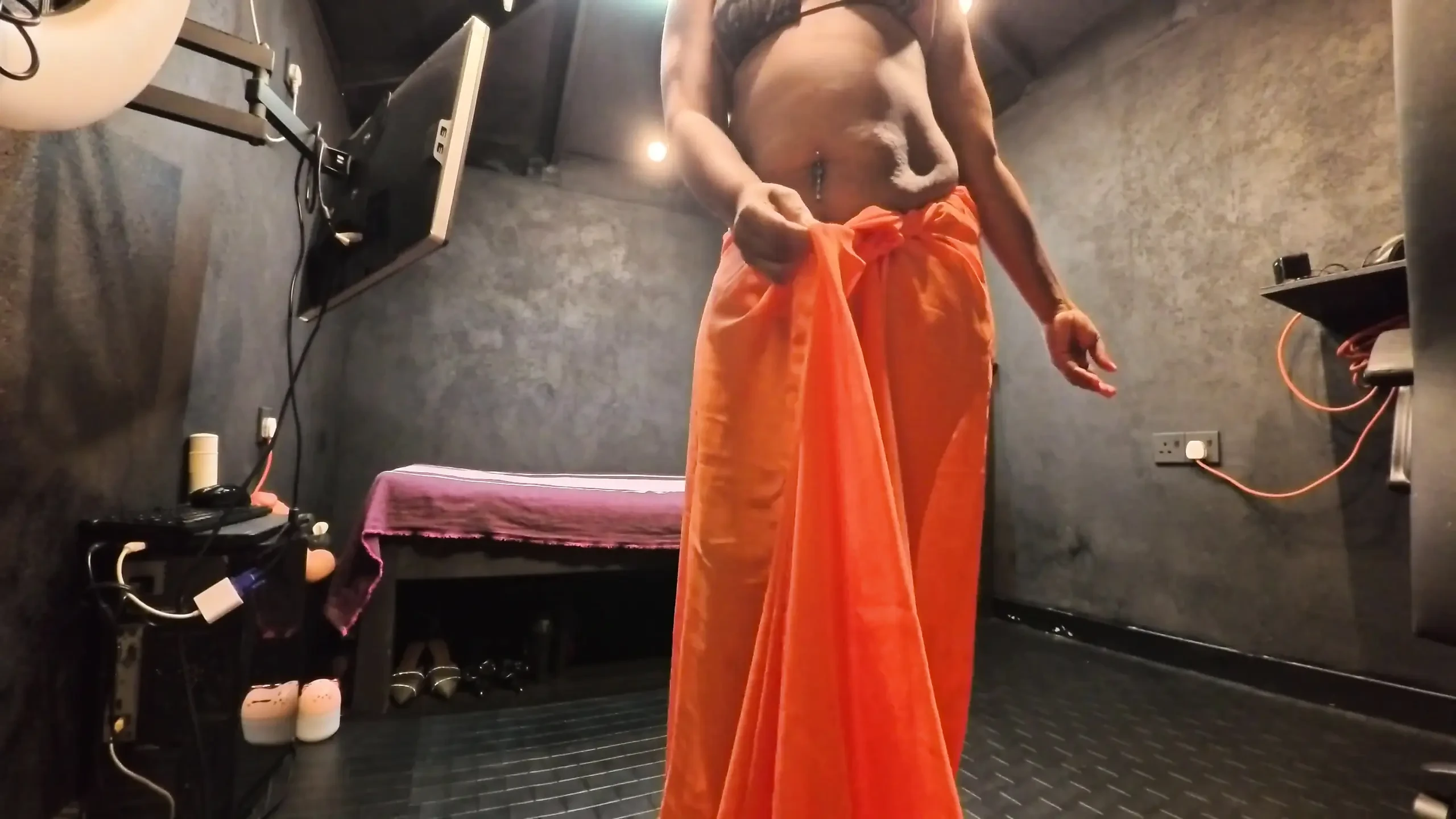 Saree Try on Haul with Nude Big Booty Queen Nilmini Sheron