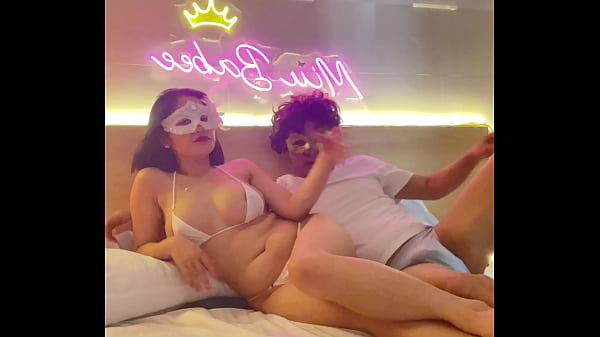 Làm tình với sexy Babe trong bộ đồ bơi gợi cảm