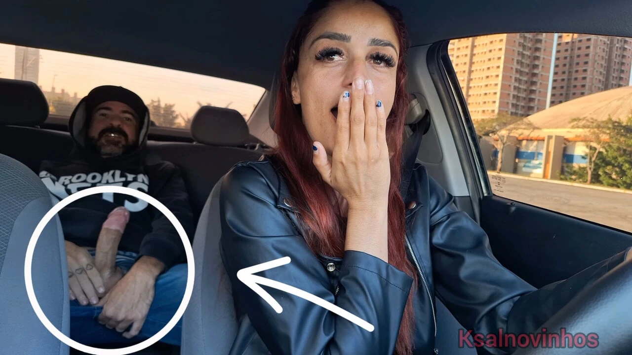 Naughty APP driver catches passenger masturbating behind… And now???