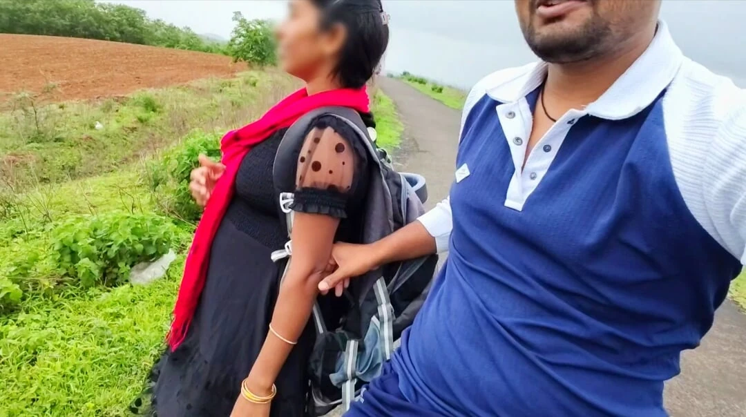 Village girl returning home from college, stops a boy’s bike and it starts raining – village college girl movies in hindi xxx.