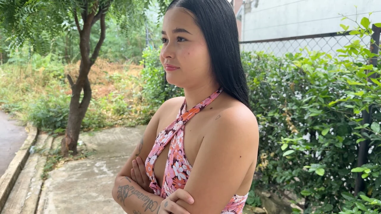 CASUAL SEX WITH STRANGER, I invite young Latina to my apartment to fuck her