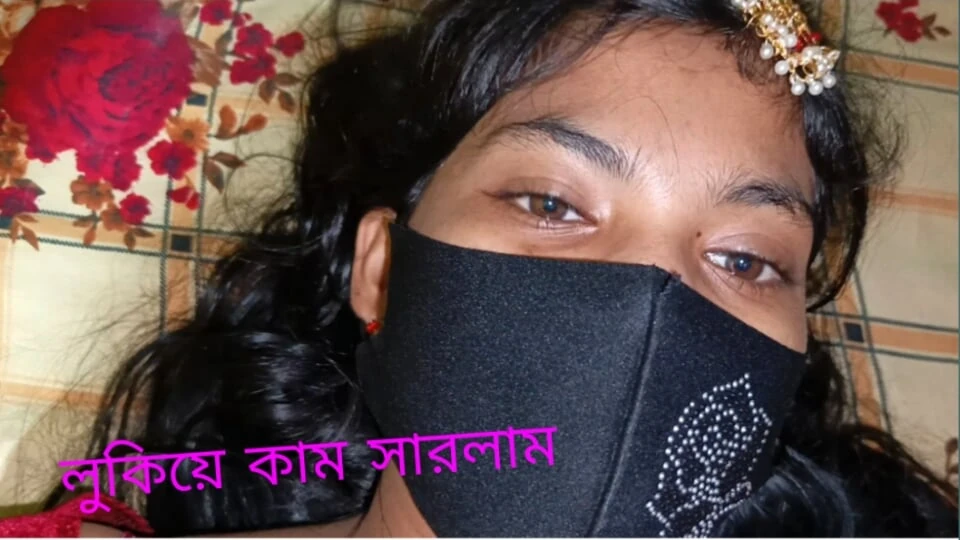 I secretly fucked my girlfriend at night for fun.