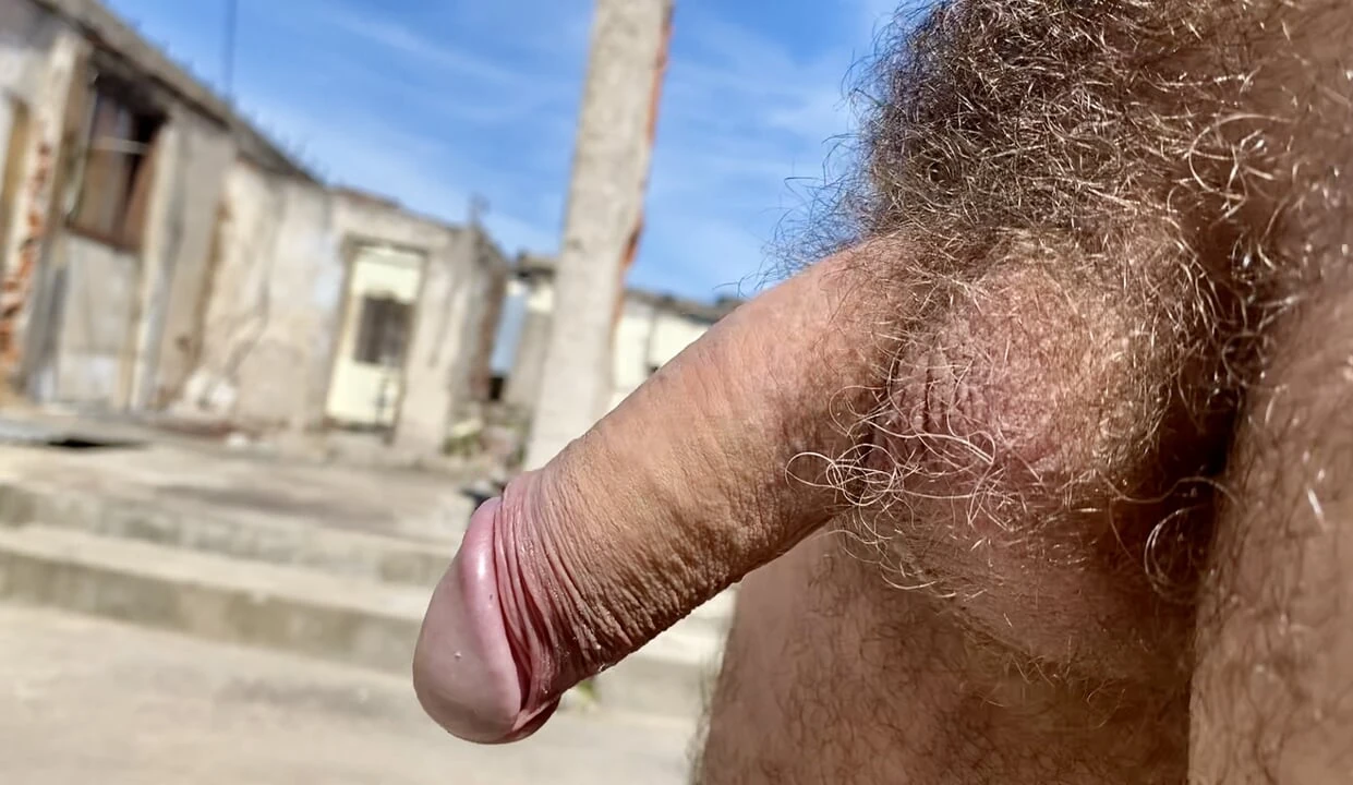 Inspecting the terrace while they work…