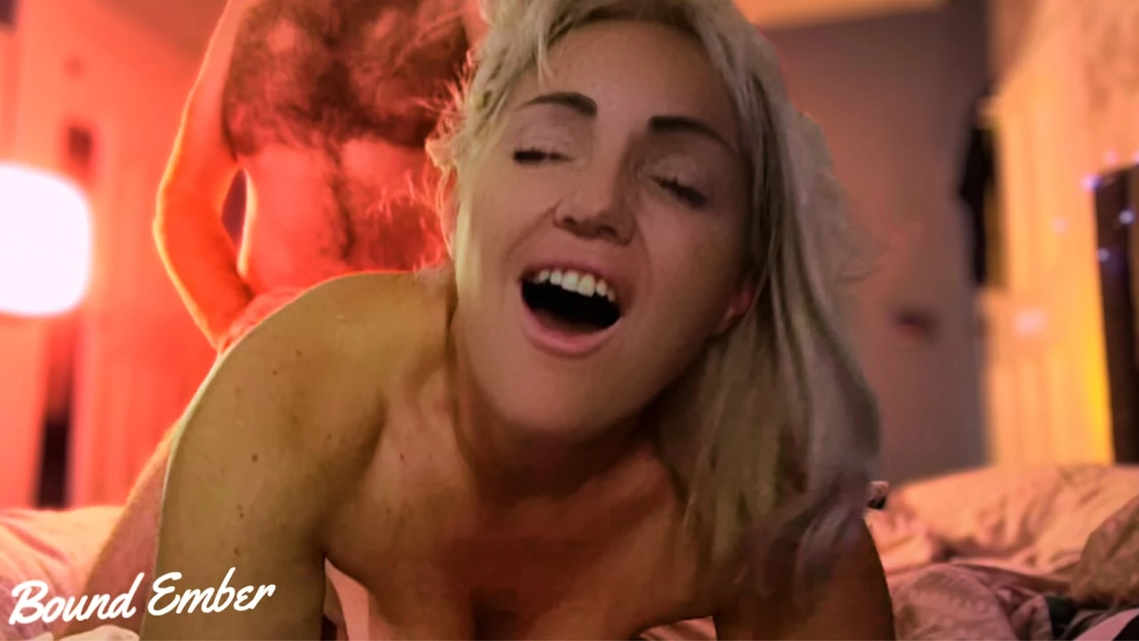 Romantic British BBW PAWG MILF Passionate Love-Making: Missionary, Doggy Style, Kissing & Epic Cumshot