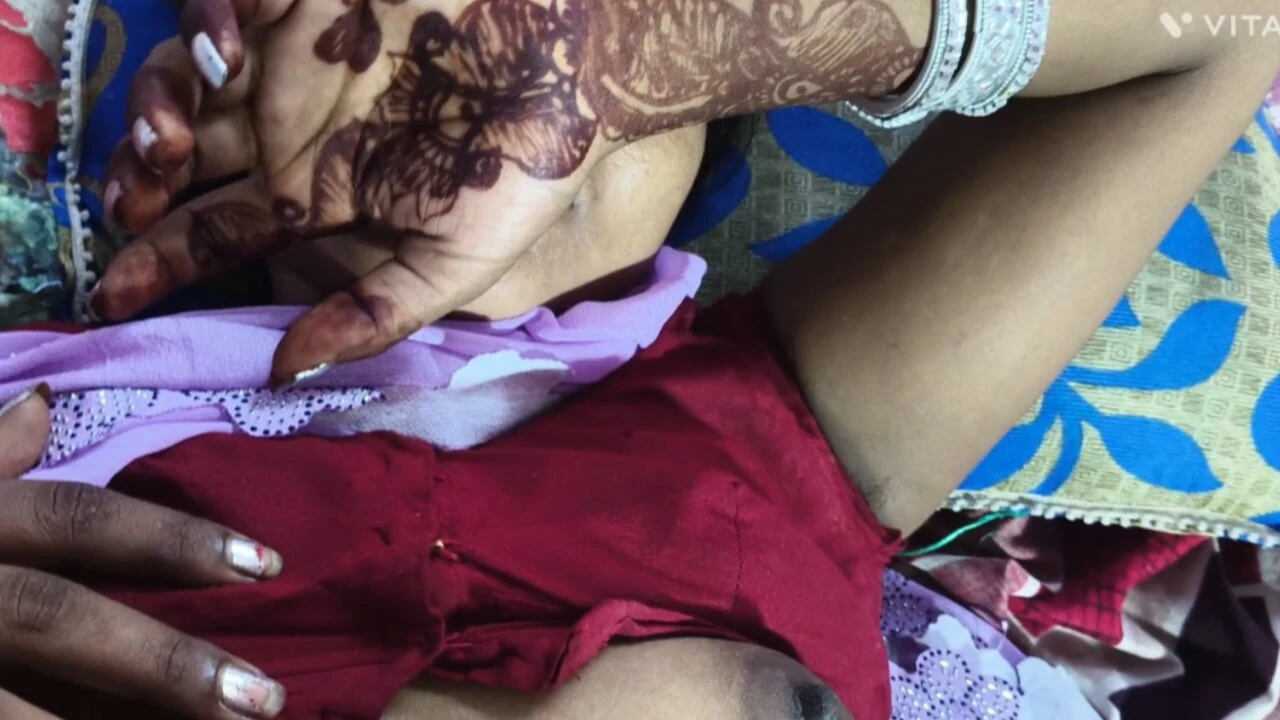 Desi bhabhi hot scenes village girl