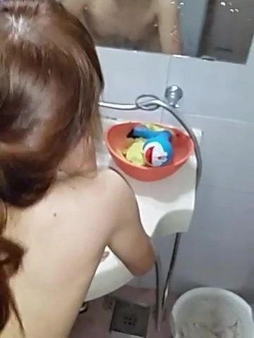 Korean milf fucked at home