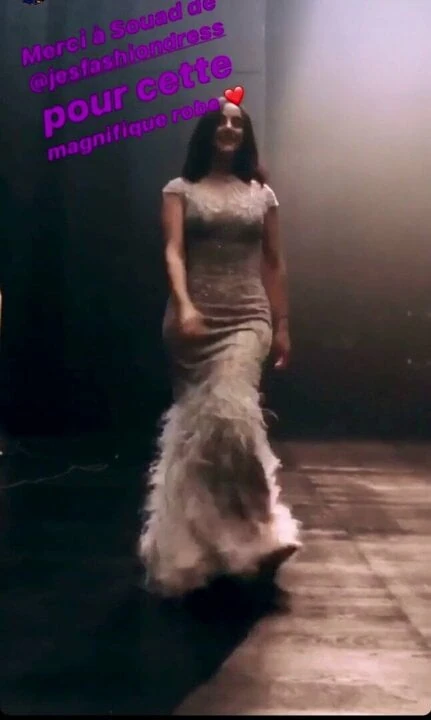 Houria les yeux vert