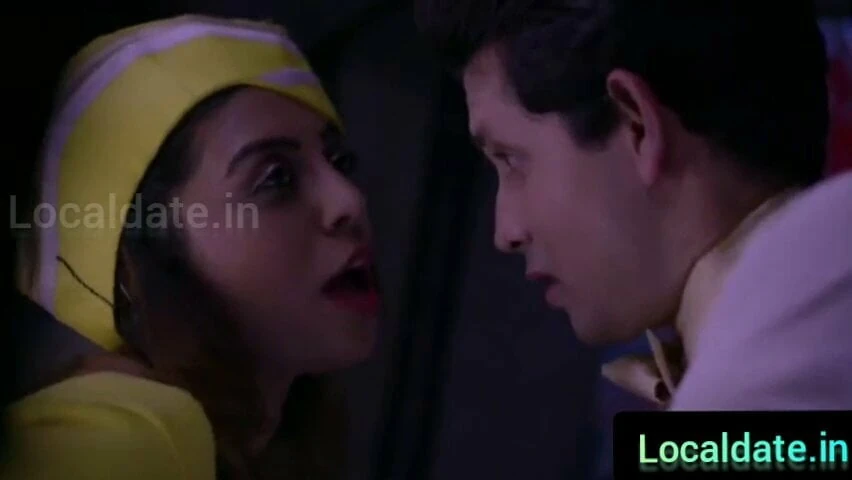 Honeymoon bus me Nayi Dulhan ko Choda