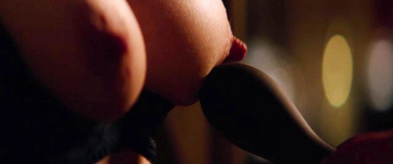 Dakota Johnson Nipples – Close View On ScandalPlanetCom