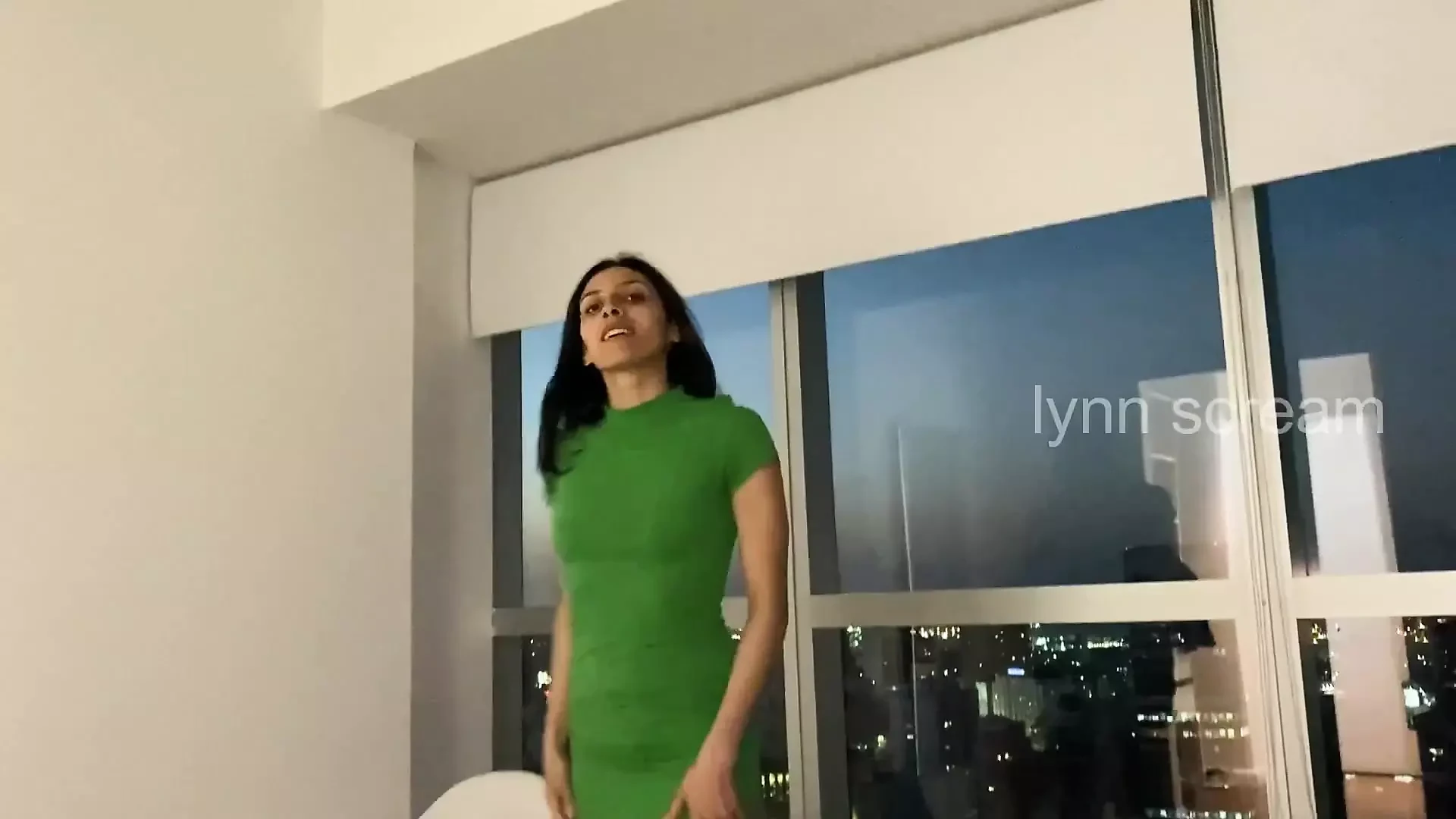 I Fucked a Tinder Guy on Our First Date and He Creampied My Pussy!