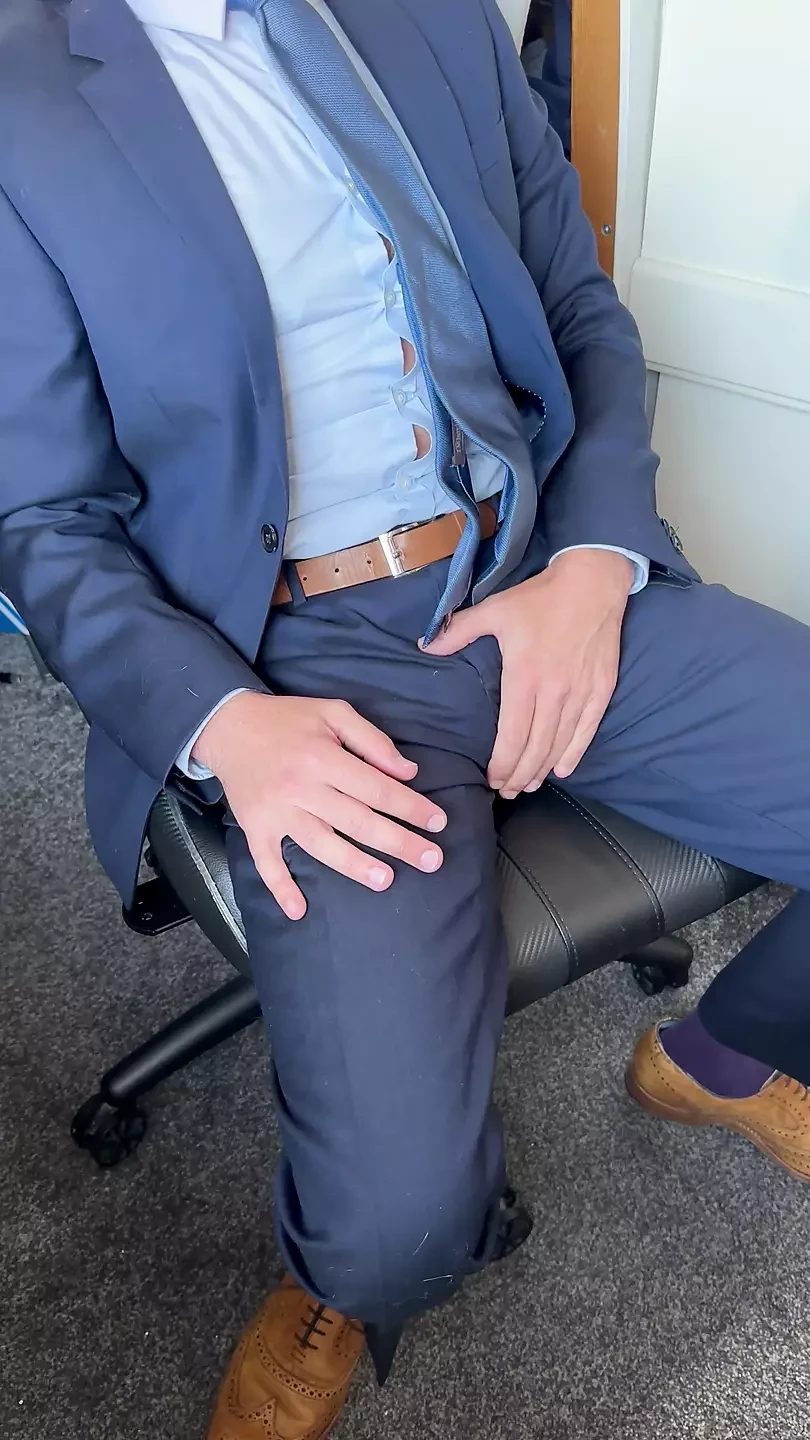 Verbal & vocal daddy, telling you just how to please me. While suited and booted