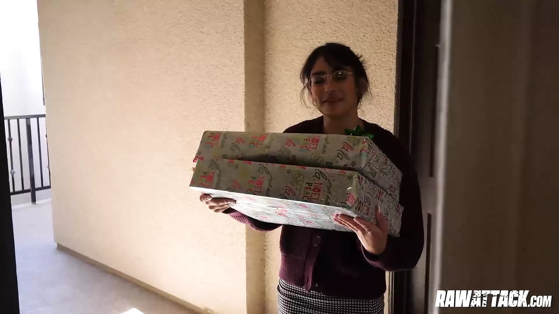 Kitty Valance Presents Her Pink Pussy As Surprise Holiday Gift