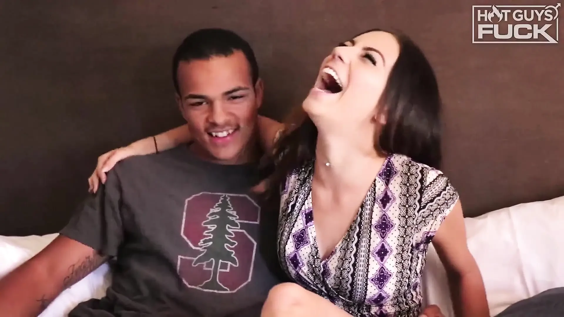 Dude Made Her Cum so Hard! Fat Dick!