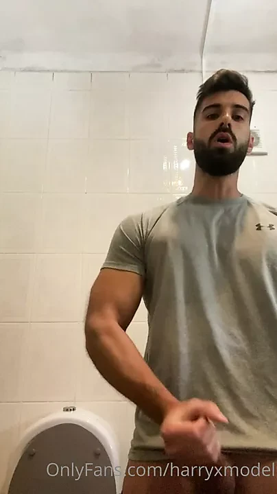 amazingly hot guy shoots a tasty load