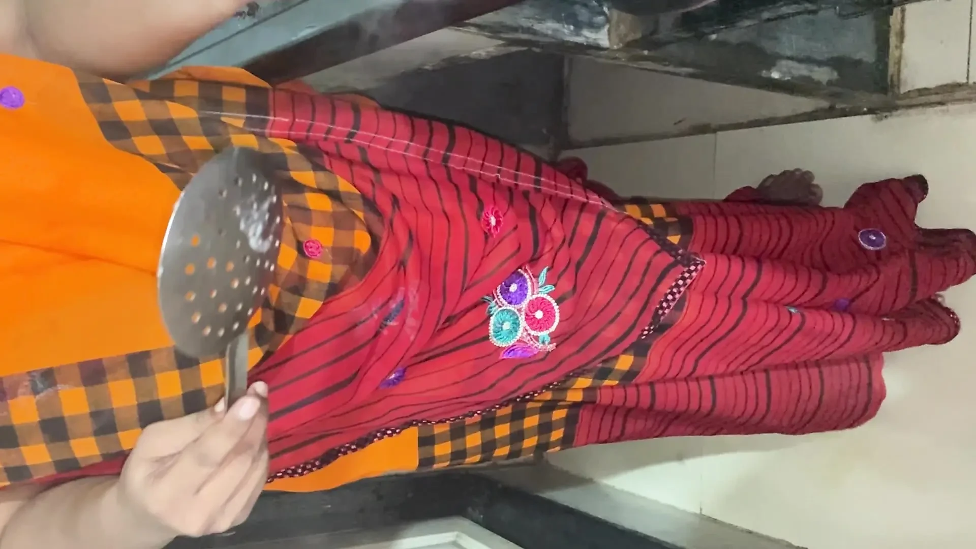 Bhabhi Ko Devar Ne Kitchen Se Bedroom Me Bulakar Choda Viral Hindi Sex Mms Hindi Voice