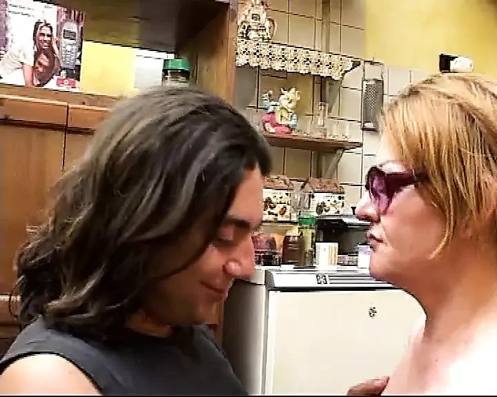 Cheating Florence wife getting her hairy pussy fucked