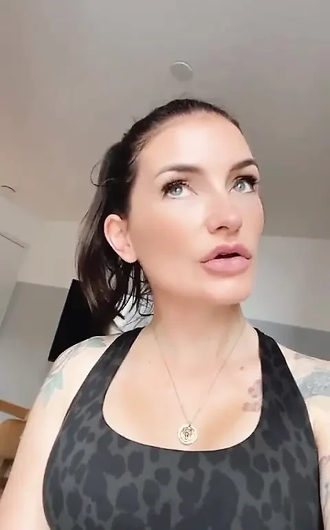 I couldn’t actually make it any easier for you to treat your Queen this Valentines.