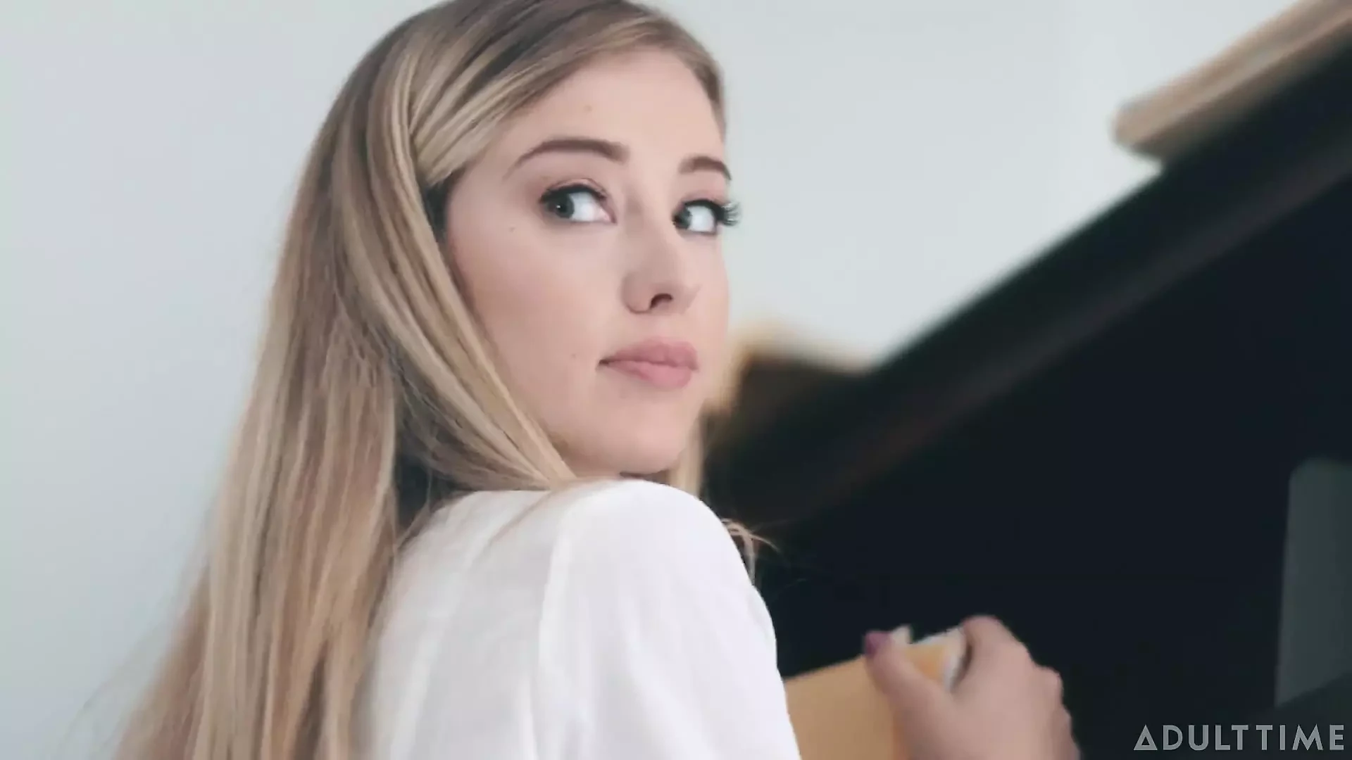 Adult Time – Lesbian Intern Haley Reed Seduces Boss Kenzie Taylor for Office Pussy Licking Session!