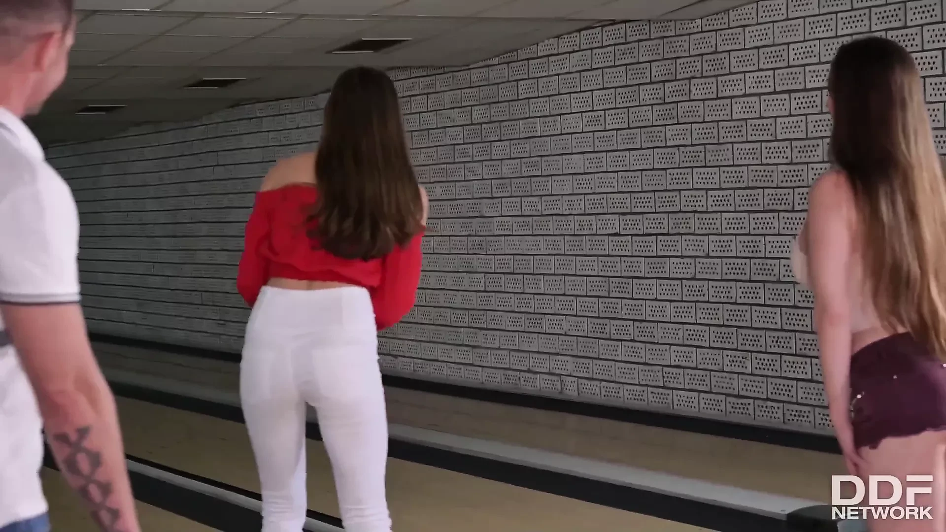 Cathy Heaven  Stacy Cruz – Group Sex Hits The G-Spot