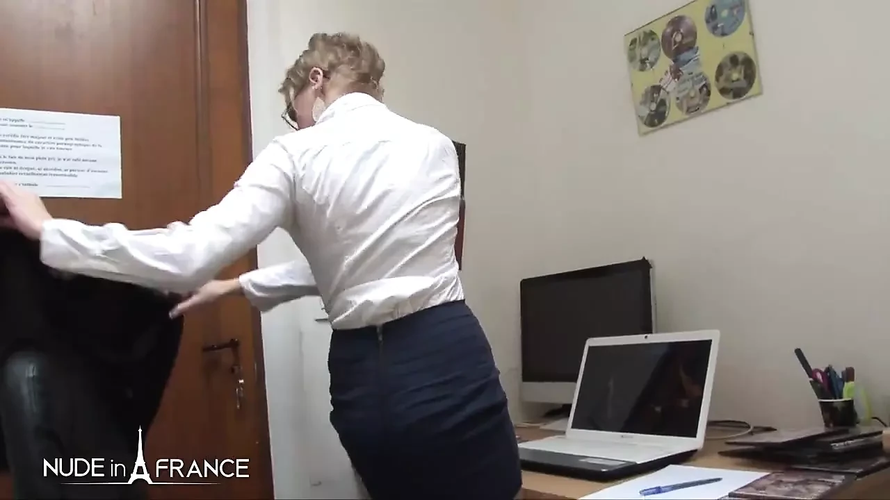 First day at work our new secretary gets analized by the boss