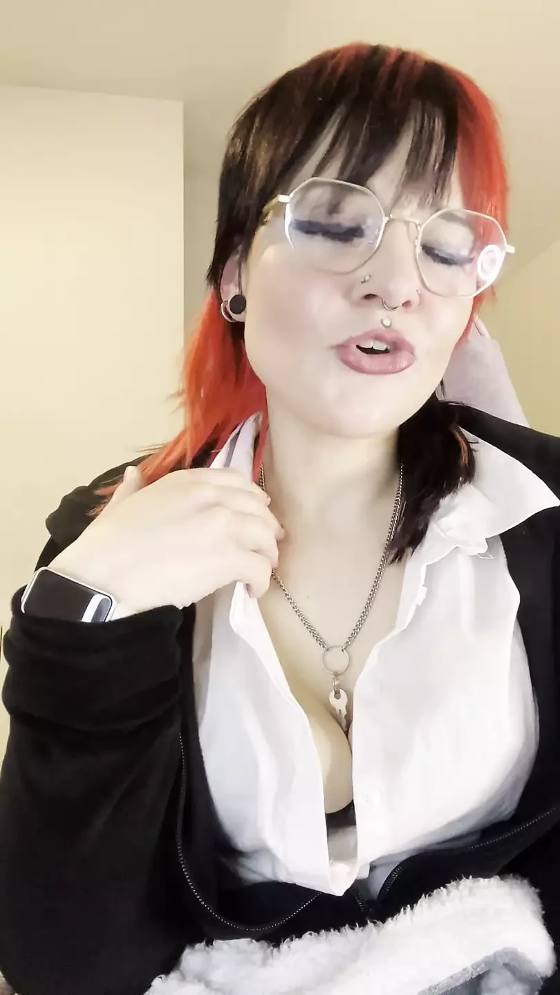 Goth Roommate Script