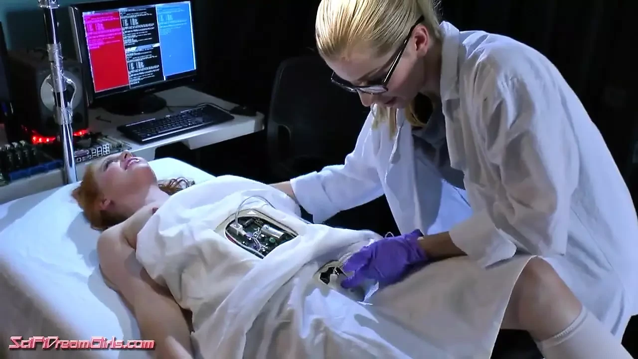 SciFi Dreamgirls Episode #9: Rosie the cheerbot reprogrammed