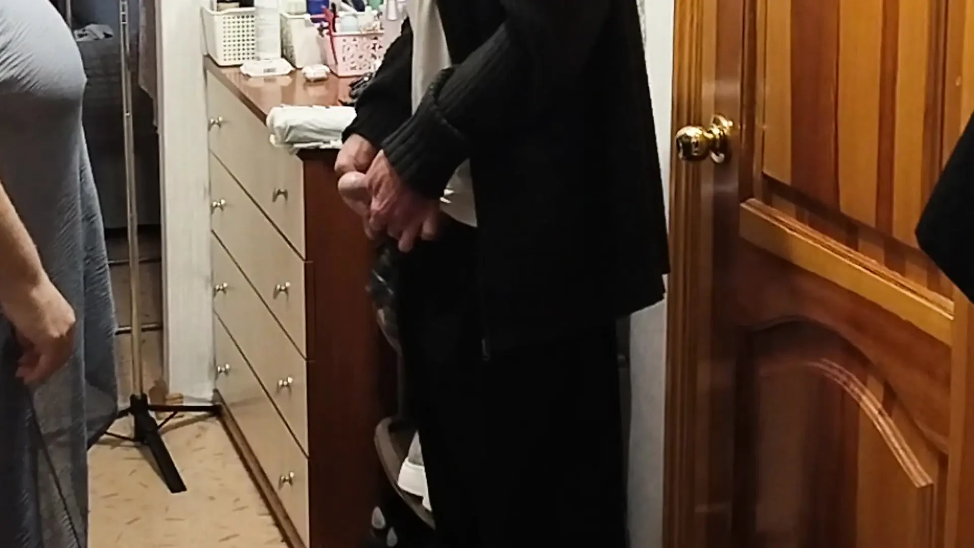 Mother-in-law paid the courier with sex