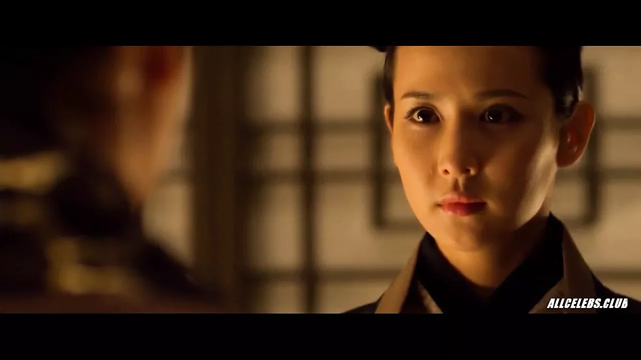Jo Yeo Jung in Queen