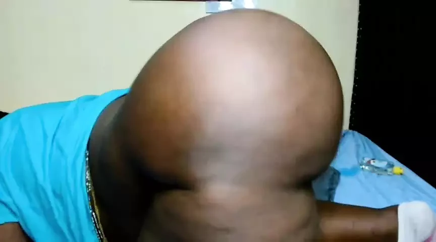 African goddess with the biggest Ass in the world
