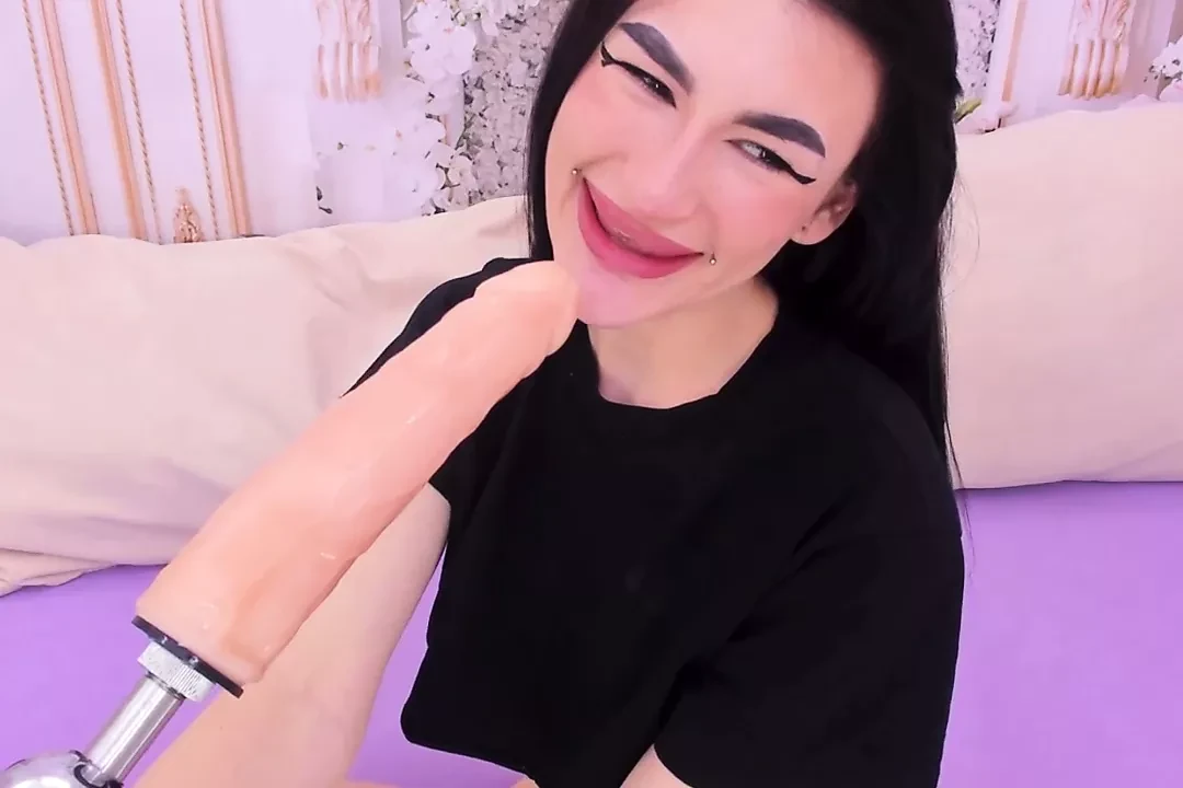 deep throat a fucking machine