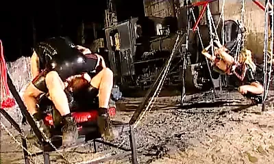 mistress Monique Covet with slaves – kinky latex fetish fun