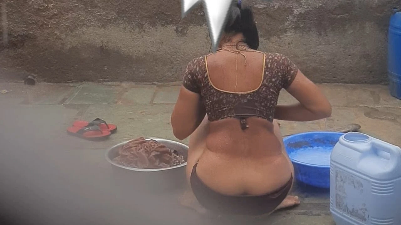 Her stepsister-in-law's elder sister looks gorgeous in a saree after cleaning the house and writing all her clothes and bathing in her underwear.