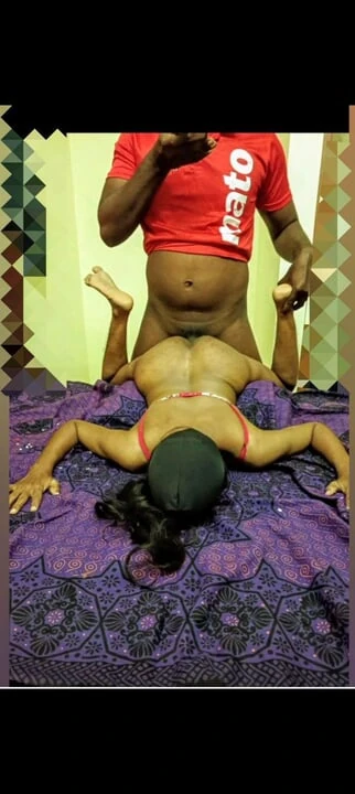 ZOMATO BOY FUCK MY WIFE AT FOOD DELIVERY TIME