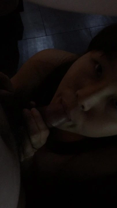 Asian amateur couple7