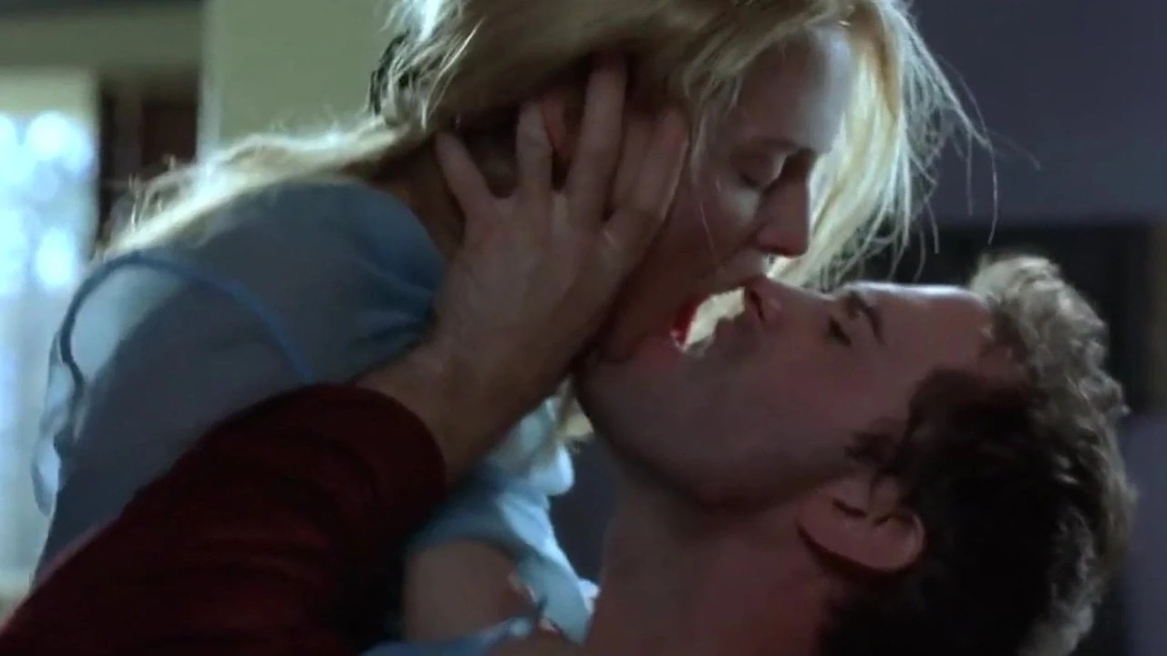 Sex Scene All-Stars – Heather Graham 01