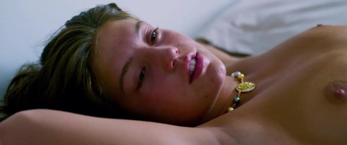 Adele Exarchopoulos, Gemma Arterton – Orpheline (2016)