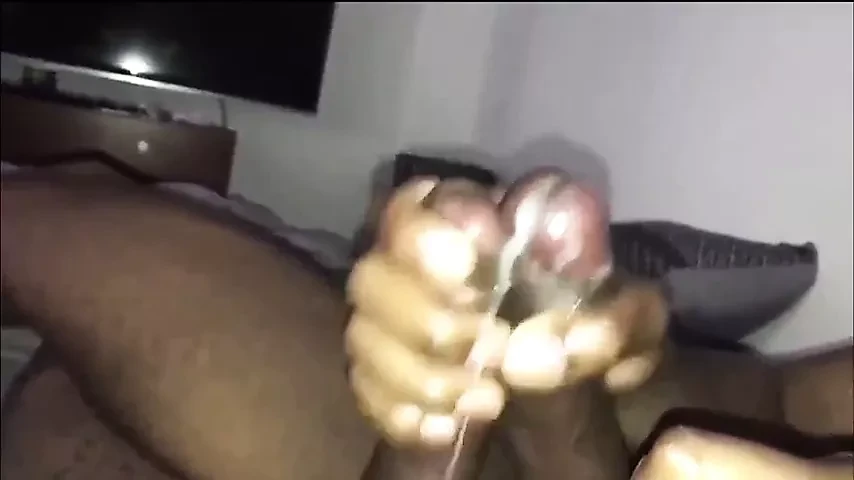 Black Bate Buds Nutting