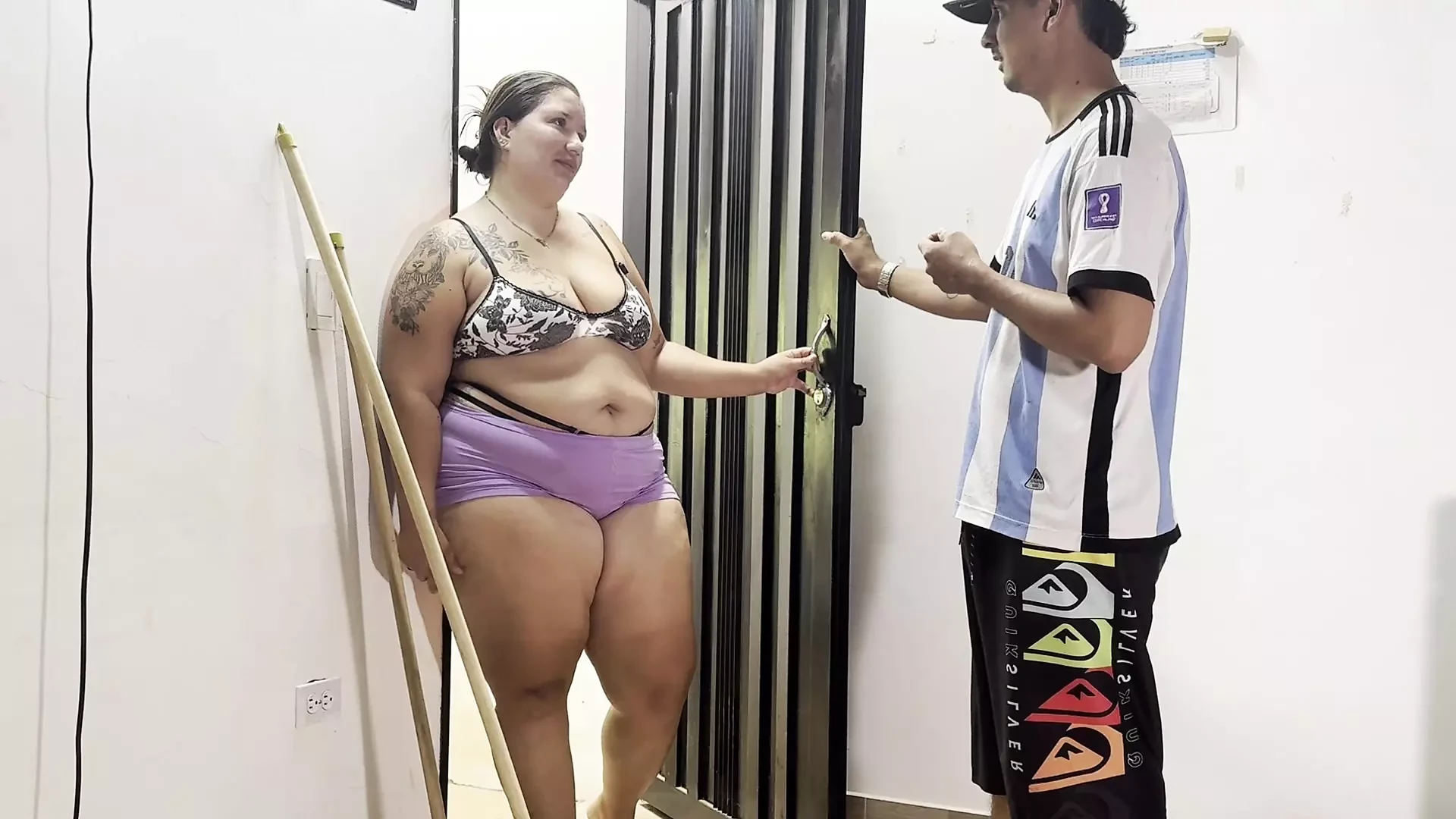 THE NEW WORKER IS A HORNY COCK ADDICT