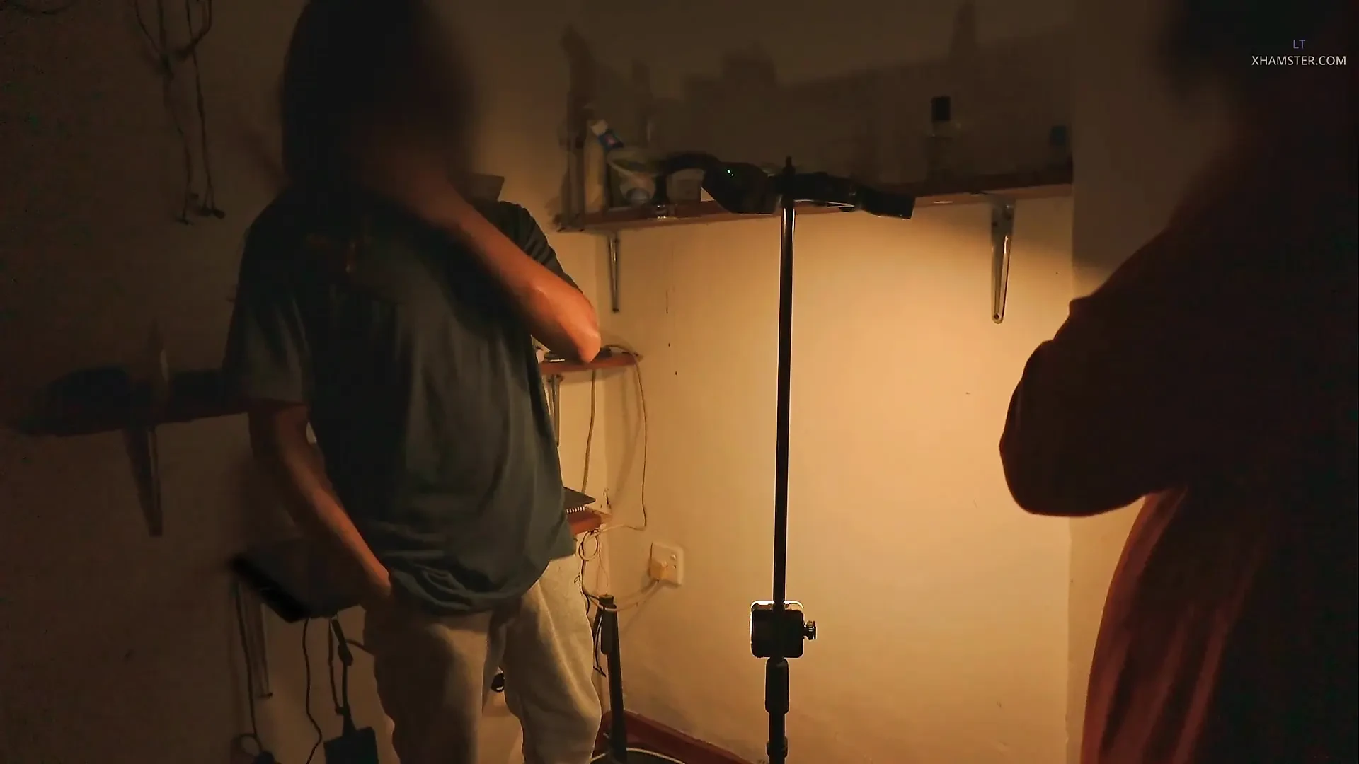 My straight friend enjoys watching me jerking and cum