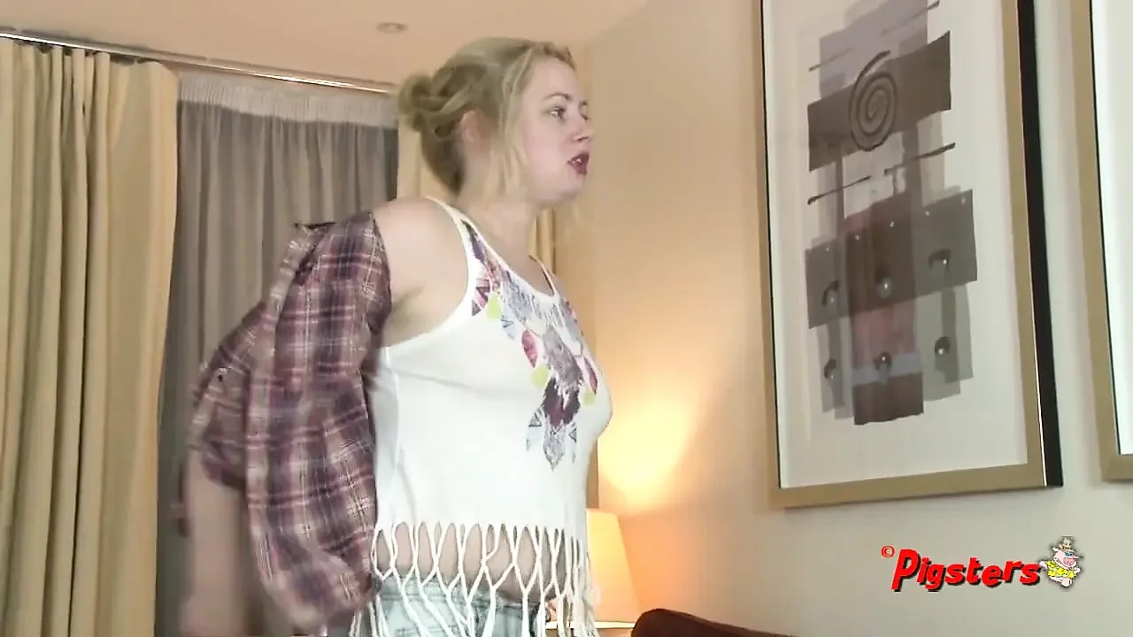 Amber West in late night wank