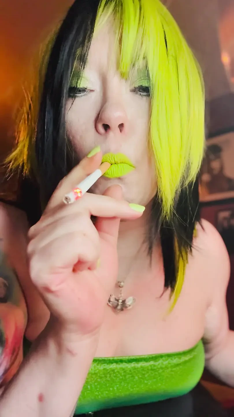 The Green Witch Tina Snua Sparks Up A Cigarette With Match Light Up – Wig Smoking Smoker Makeup Halloween